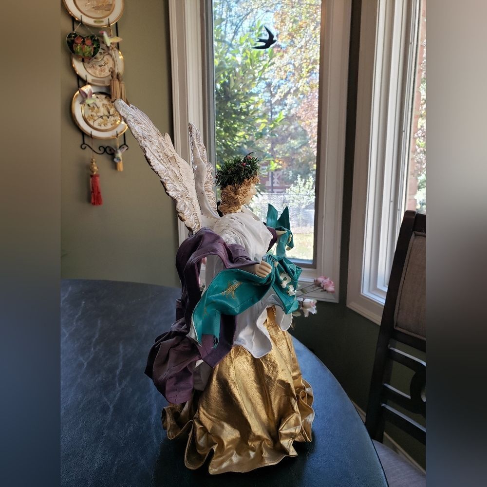 Large Paper Mache Angel - Picture 5 of 9